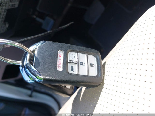 5J6RW2H98HL030047 Honda l15be