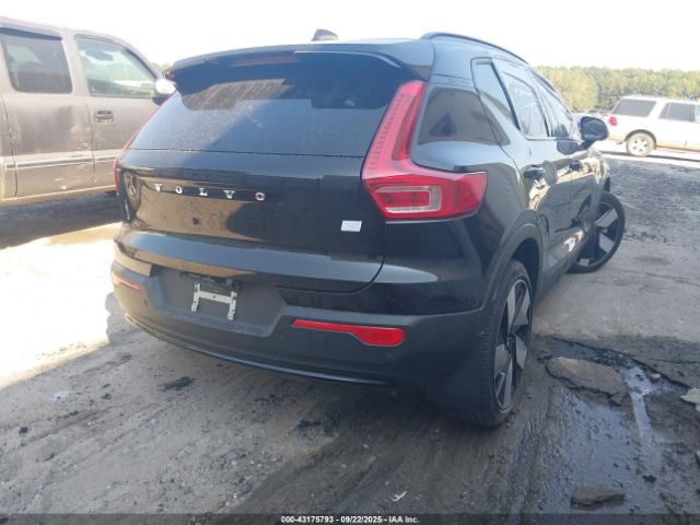 2023 VOLVO XC40 RECHARGE PURE ELECTRIC YV4ED3UMXP2085272 Photo 3