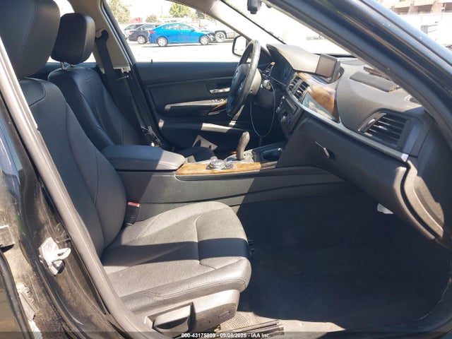 BMW 320i 2015 WBA3B1G50FNT05487 Image 5
