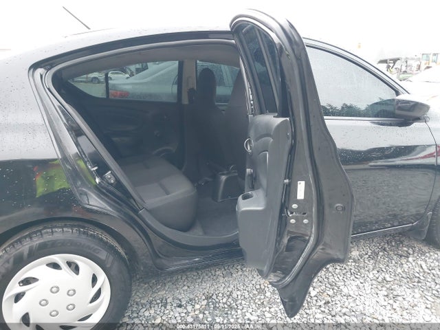 3N1CN7AP9GL870414 Nissan Versa