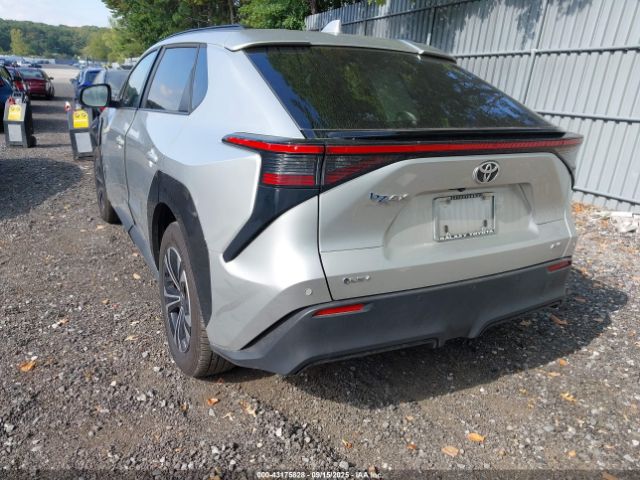 2024 TOYOTA BZ4X JTMABACAXRA087695 Photo 2