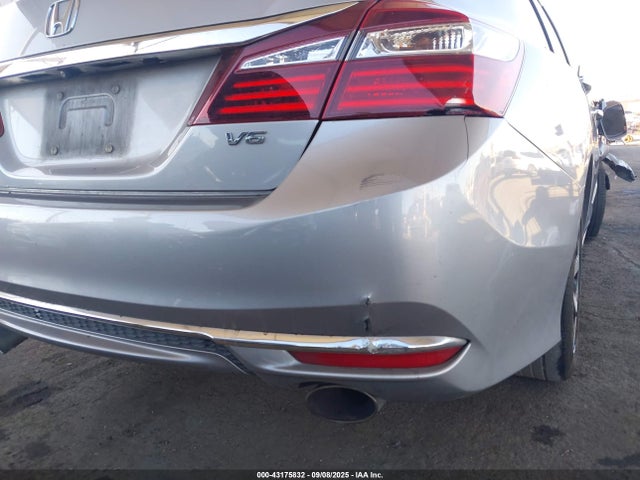 1HGCR3F89HA001558 Honda j35y1