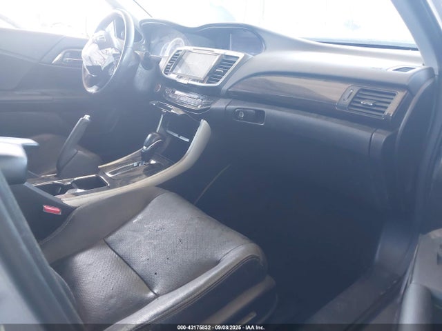 1HGCR3F89HA001558 Honda j35y1