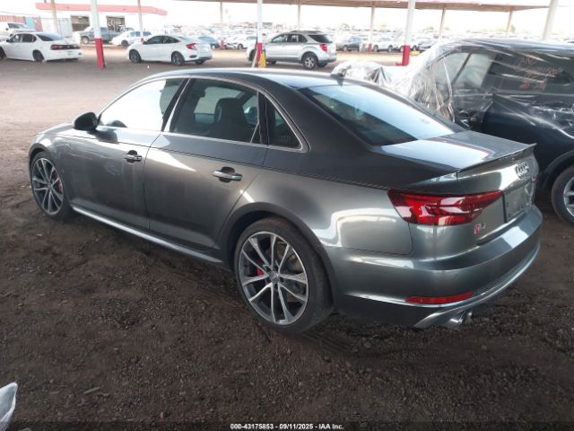2018 AUDI S4 WAUC4AF49JA064869 Photo 2
