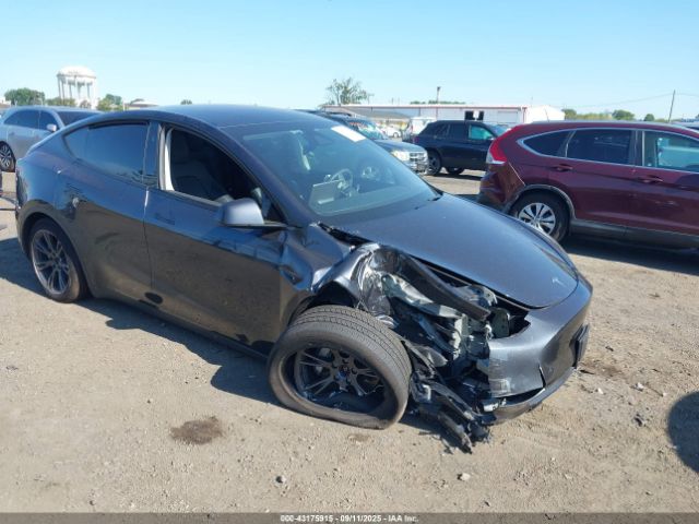 2025 TESLA MODEL Y 7SAYGDEE8SF222433 Photo 0