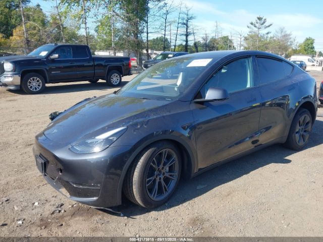 2025 TESLA MODEL Y 7SAYGDEE8SF222433 Photo 1