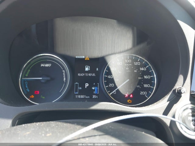 JA4J24A5XJZ612746 Mitsubishi s61 - y61