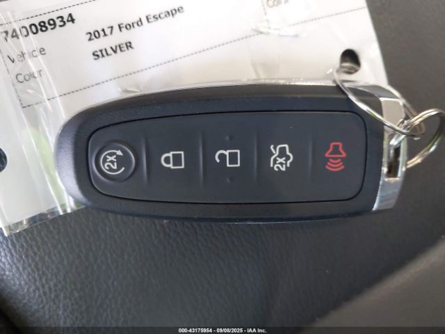 2017 FORD ESCAPE 1FMCU0J92HUD84412 Photo 10