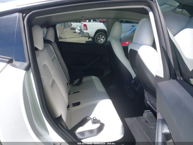 2023 TESLA MODEL Y 7SAYGDEE6PF713090 Photo 7