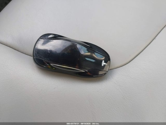 2014 TESLA MODEL S 5YJSA1H13EFP32642 Photo 10