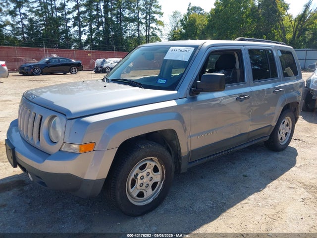 Jeep Patriot 2016 1C4NJPBB6GD583672 Image 2