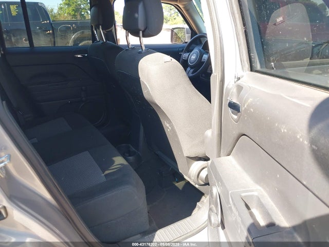 Jeep Patriot 2016 1C4NJPBB6GD583672 Image 8