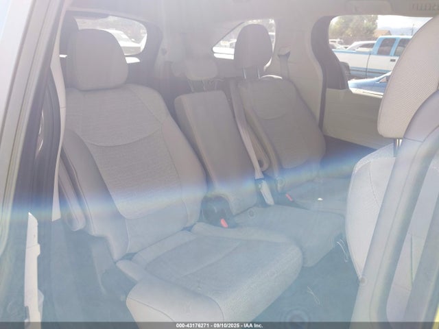 5TDKRKEC6RS213090 Toyota a25a-fxs