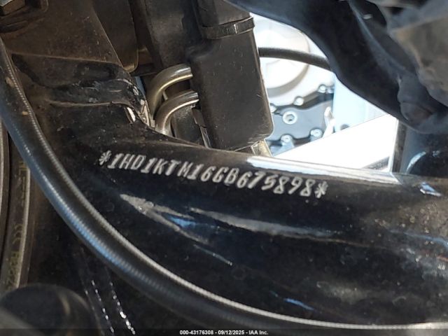 2016 HARLEY-DAVIDSON FLTRXS 1HD1KTM16GB675898 Photo 9