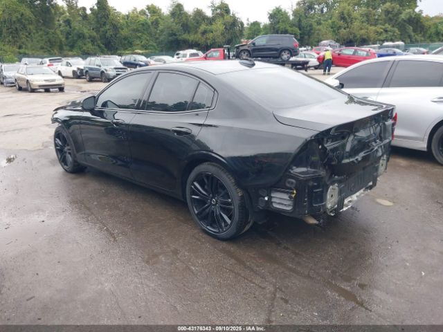 2023 VOLVO S60 7JRL12TT1PG229754 Photo 2