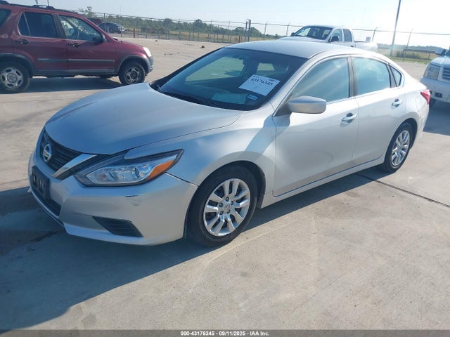 Nissan 2016 2016 1N4AL3AP1GN346750 Image 2