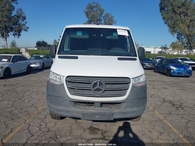 WD4PF0CD1KP162487 Mercedes-Benz om 642 with brake assist