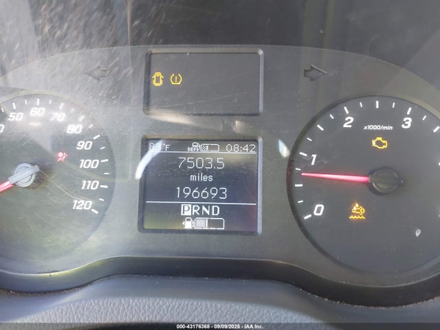 WD4PF0CD1KP162487 Mercedes-Benz om 642 with brake assist
