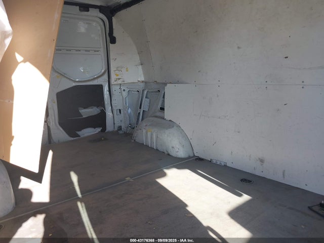 WD4PF0CD1KP162487 Mercedes-Benz om 642 with brake assist