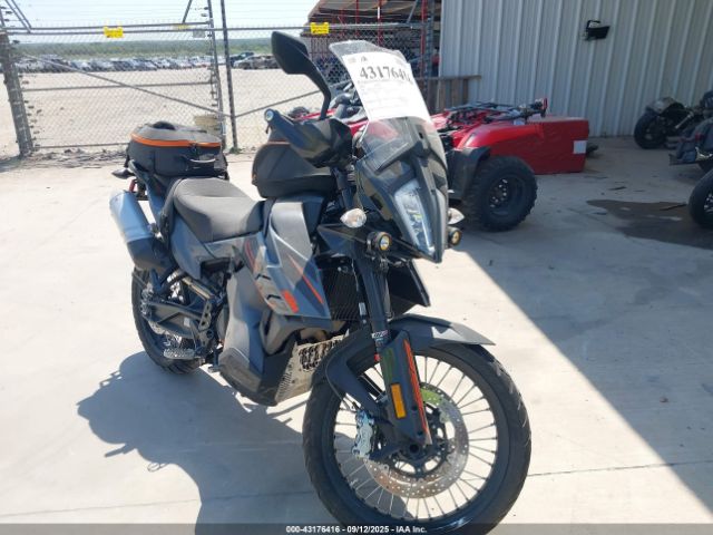 2021 KTM 890 VBKTS6407MM806323