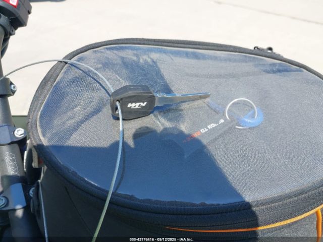 2021 KTM 890 VBKTS6407MM806323 Photo 10