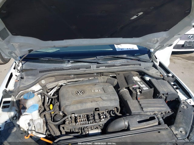3VWD17AJ8EM419228 Volkswagen Jetta