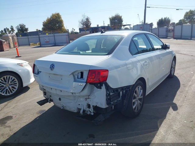 3VWD17AJ8EM419228 Volkswagen Jetta