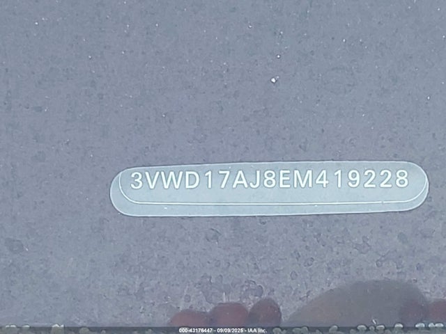 3VWD17AJ8EM419228 Volkswagen Jetta