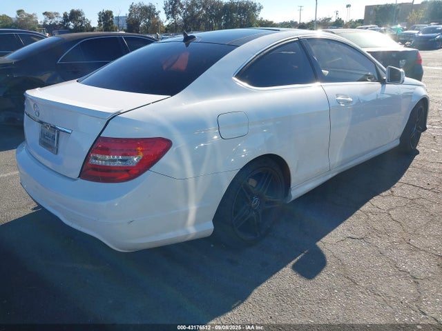 WDDGJ4HB8FG405408 Mercedes-Benz C-Class