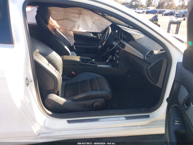 WDDGJ4HB8FG405408 Mercedes-Benz C-Class