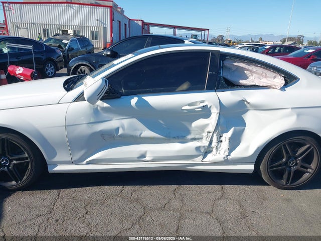 WDDGJ4HB8FG405408 Mercedes-Benz C-Class