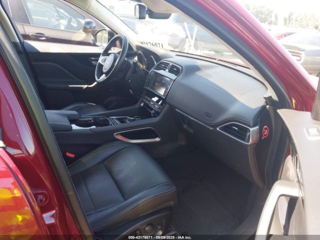 2017 JAGUAR F-PACE SADCL2BN2HA490184 Photo 4