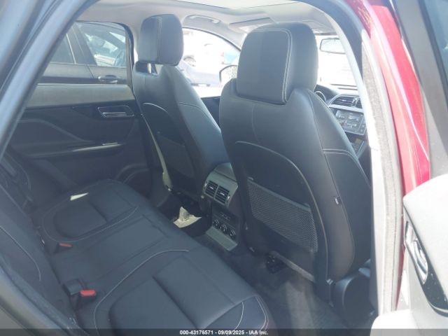 2017 JAGUAR F-PACE SADCL2BN2HA490184 Photo 7