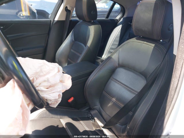 Jaguar s/c lev3 sulev30 2017 SAJAE4BV2HA958909 Image 19