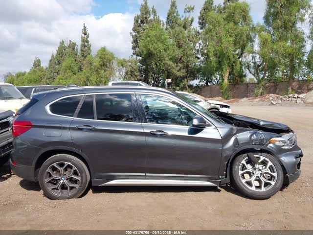 WBXJG7C08M5S35553 BMW X1