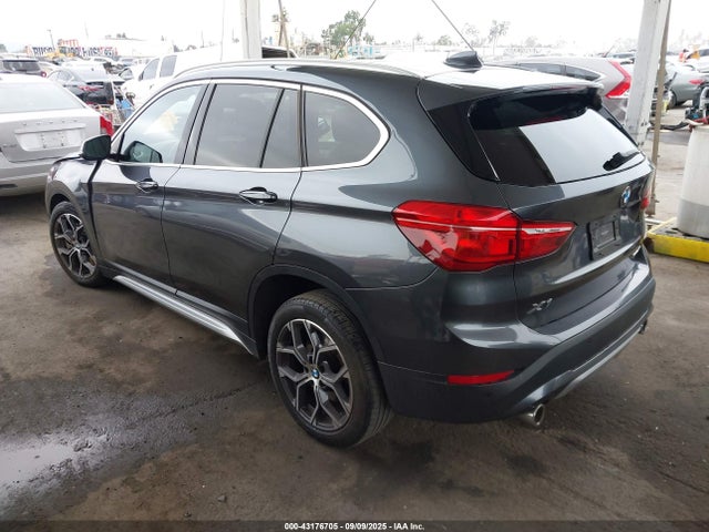WBXJG7C08M5S35553 BMW X1