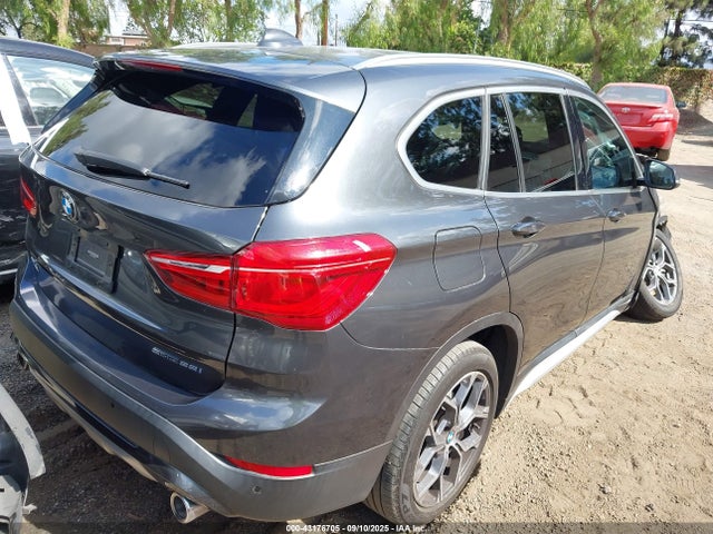 WBXJG7C08M5S35553 BMW X1