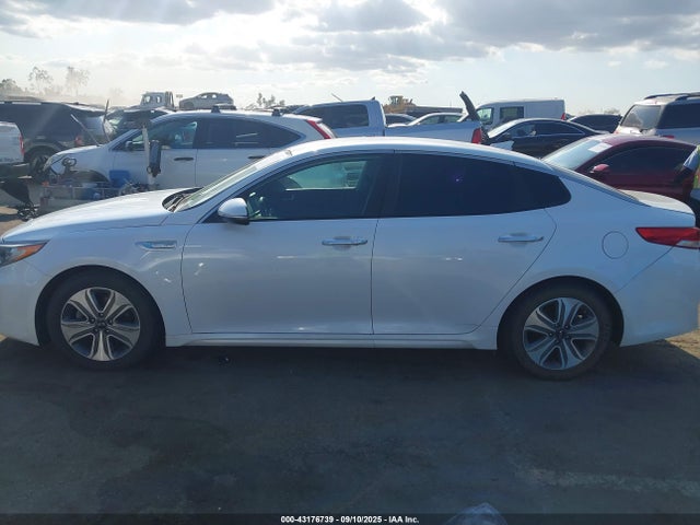 KNAGT4LE9H5018495 KIA 2017