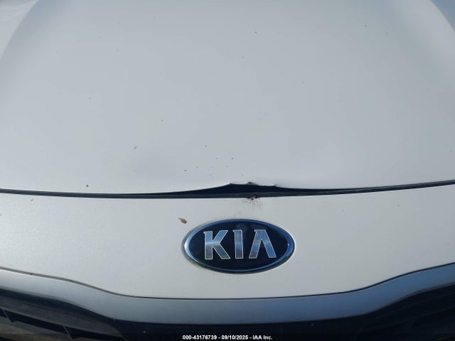 KNAGT4LE9H5018495 KIA 2017