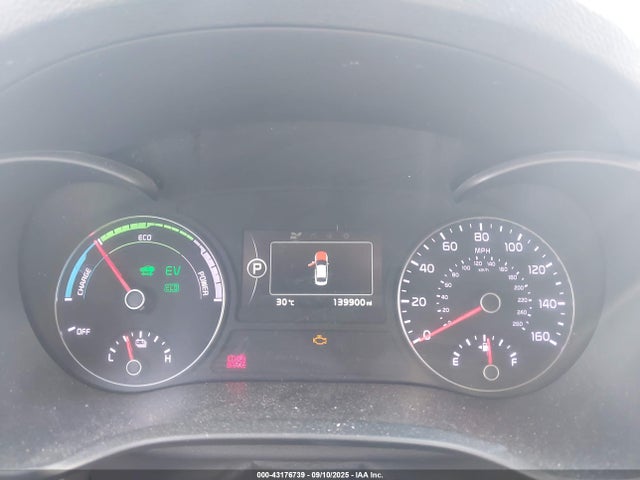 KNAGT4LE9H5018495 KIA 2017