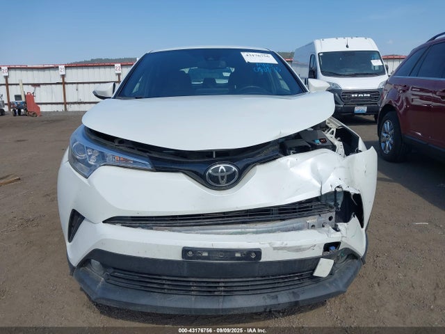 NMTKHMBX8JR004085 Toyota 3zr-fae