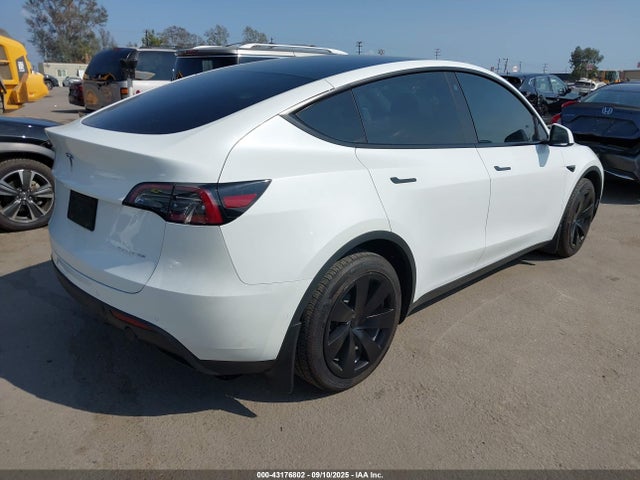 2021 TESLA MODEL Y 5YJYGDEE1MF299130 Photo 3