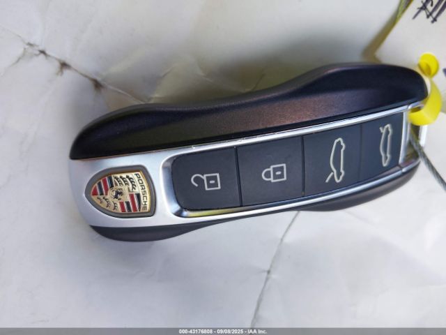 2020 PORSCHE TAYCAN WP0AB2Y14LSA50144 Photo 10