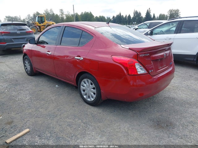 3N1CN7AP9FL810633 Nissan 2015