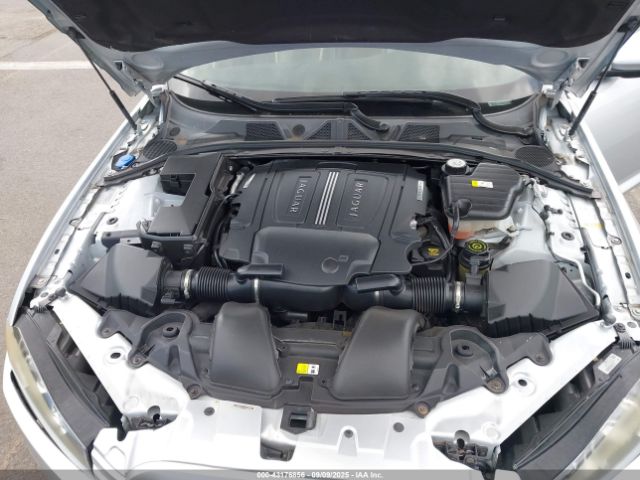 2015 JAGUAR XF SAJWA0F74F8U65601 Photo 9