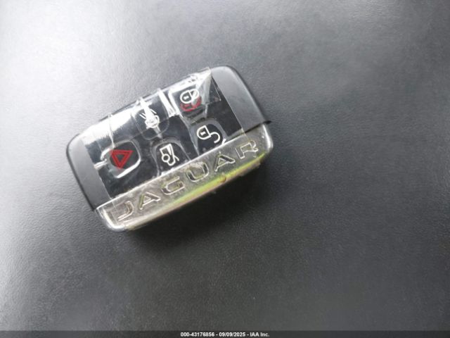 2015 JAGUAR XF SAJWA0F74F8U65601 Photo 10