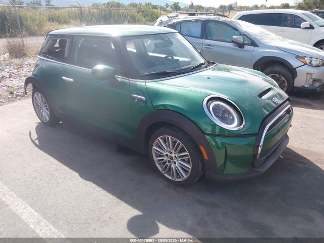 2024 MINI SE HARDTOP WMW13DJ01R2V03259 Photo 0