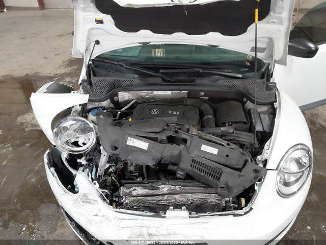 Volkswagen Beetle 2015 3VWF17AT2FM630968 Image 10