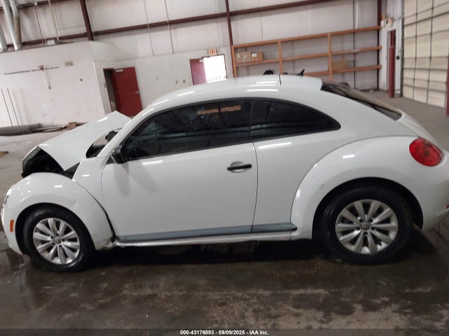 Volkswagen Beetle 2015 3VWF17AT2FM630968 Image 14