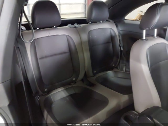 Volkswagen Beetle 2015 3VWF17AT2FM630968 Image 8